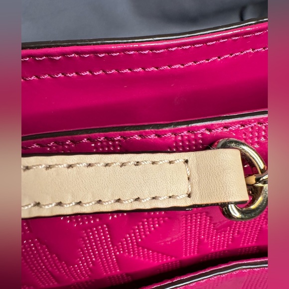 MICHAEL KORS LOGO JET SET CHAIN TOTE — DEEP PINK - Picture 11 of 11